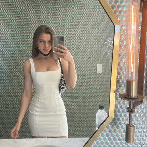 alexiaskye #8423656