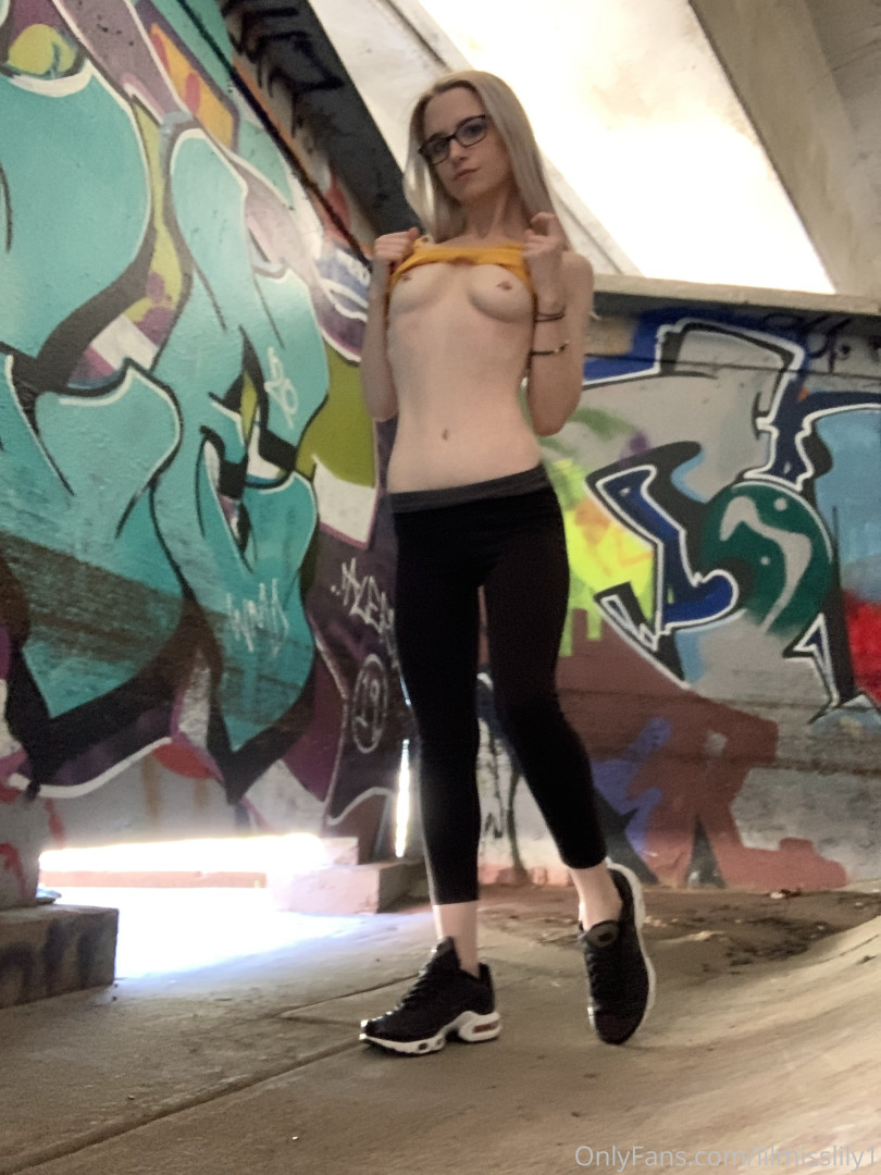 Photo by lilmisstia1 published on June 7,2023 21:29:20 - BestThots