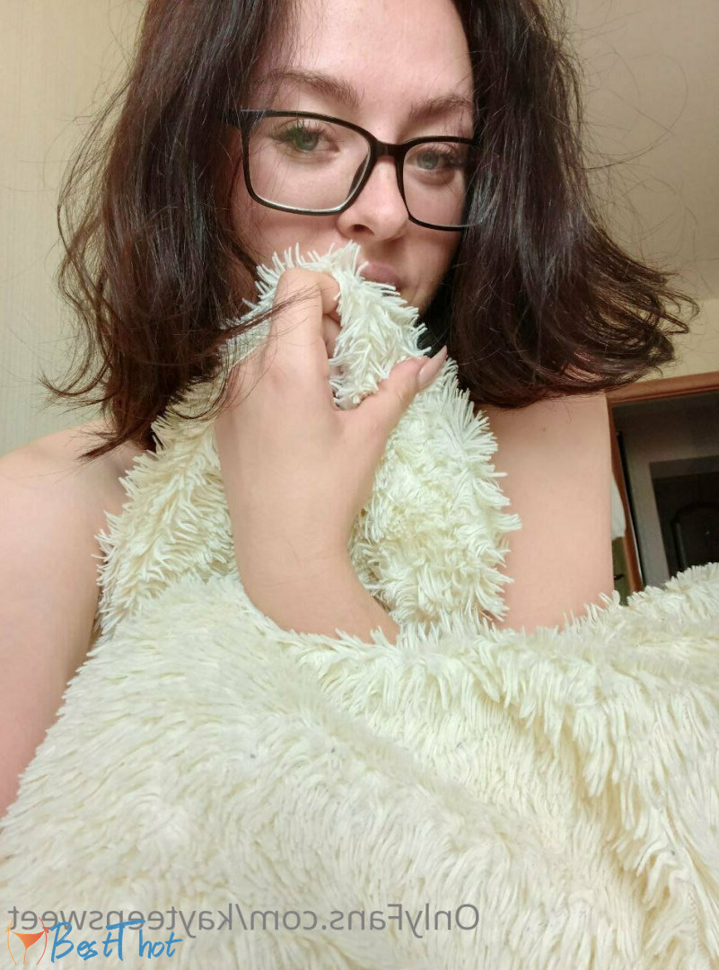 Photo by kayteensweet published on December 16,2024 22:04:25 - BestThots