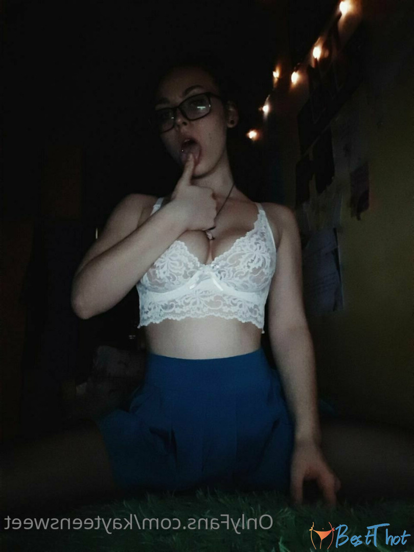 Photo by kayteensweet published on December 16,2024 22:04:39 - BestThots