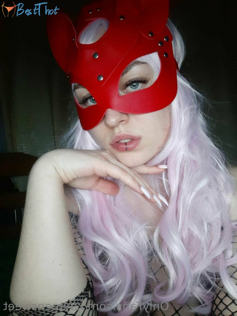 Photo by kayteensweet published on December 16,2024 22:05:11 - BestThots