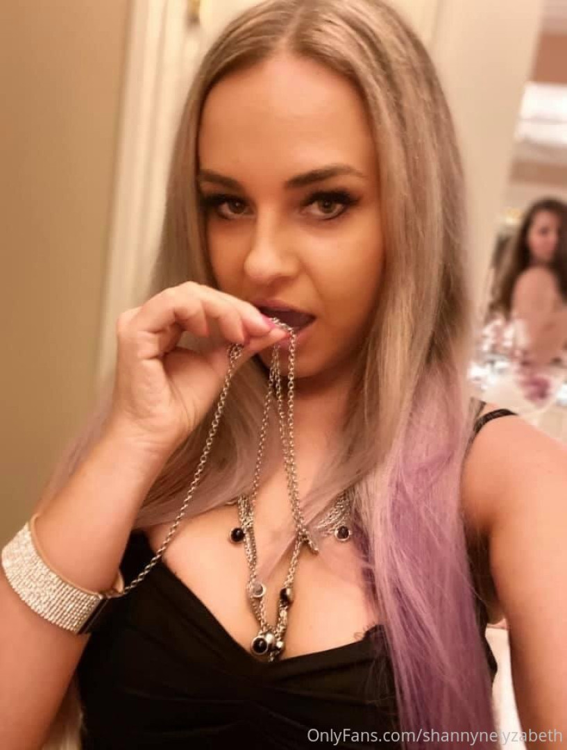 Photo by badbellaxo published on July 31,2023 19:25:28 - BestThots