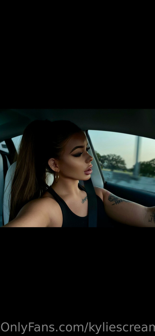 Photo by kyliescreamsvip published on June 2,2023 04:24:03 - BestThots