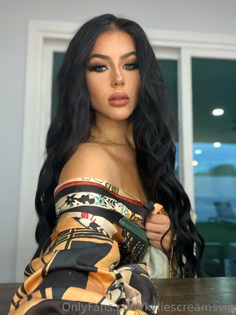 Photo by kyliescreamsvip published on October 12,2023 04:29:02 - BestThots