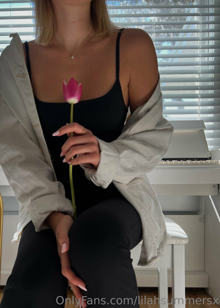 Photo by lilahsummersx published on July 8,2023 14:18:49 - BestThots