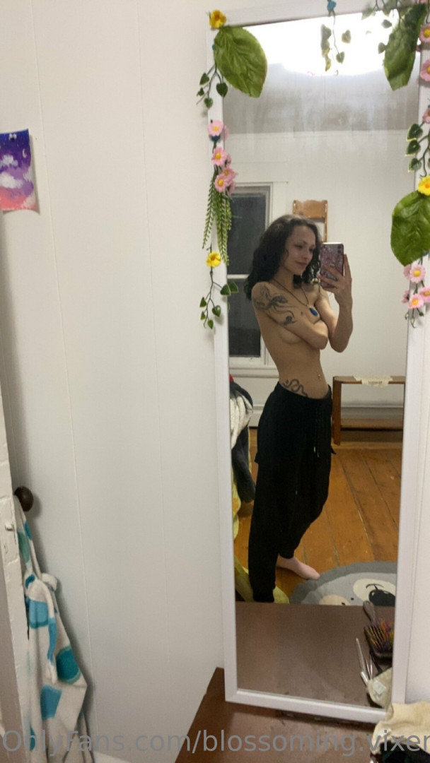 Photo by blossoming.vixen published on May 30,2023 00:49:12 - BestThots