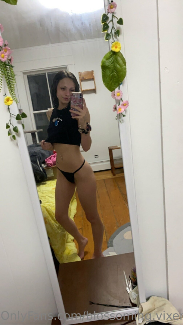 Photo by blossoming.vixen published on May 30,2023 00:49:15 - BestThots