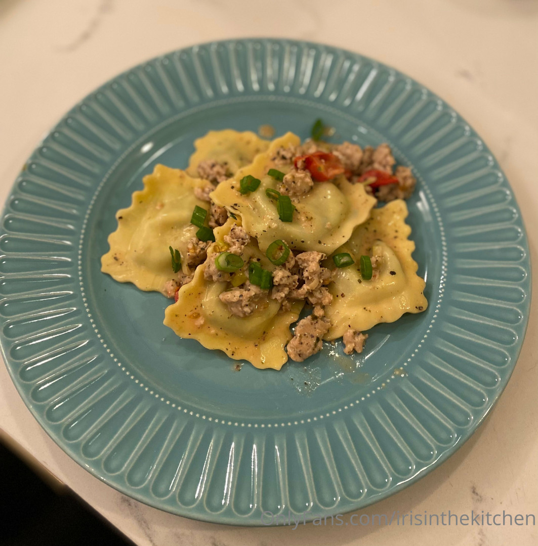 Photo by irisinthekitchen published on October 16,2023 01:11:36 - BestThots