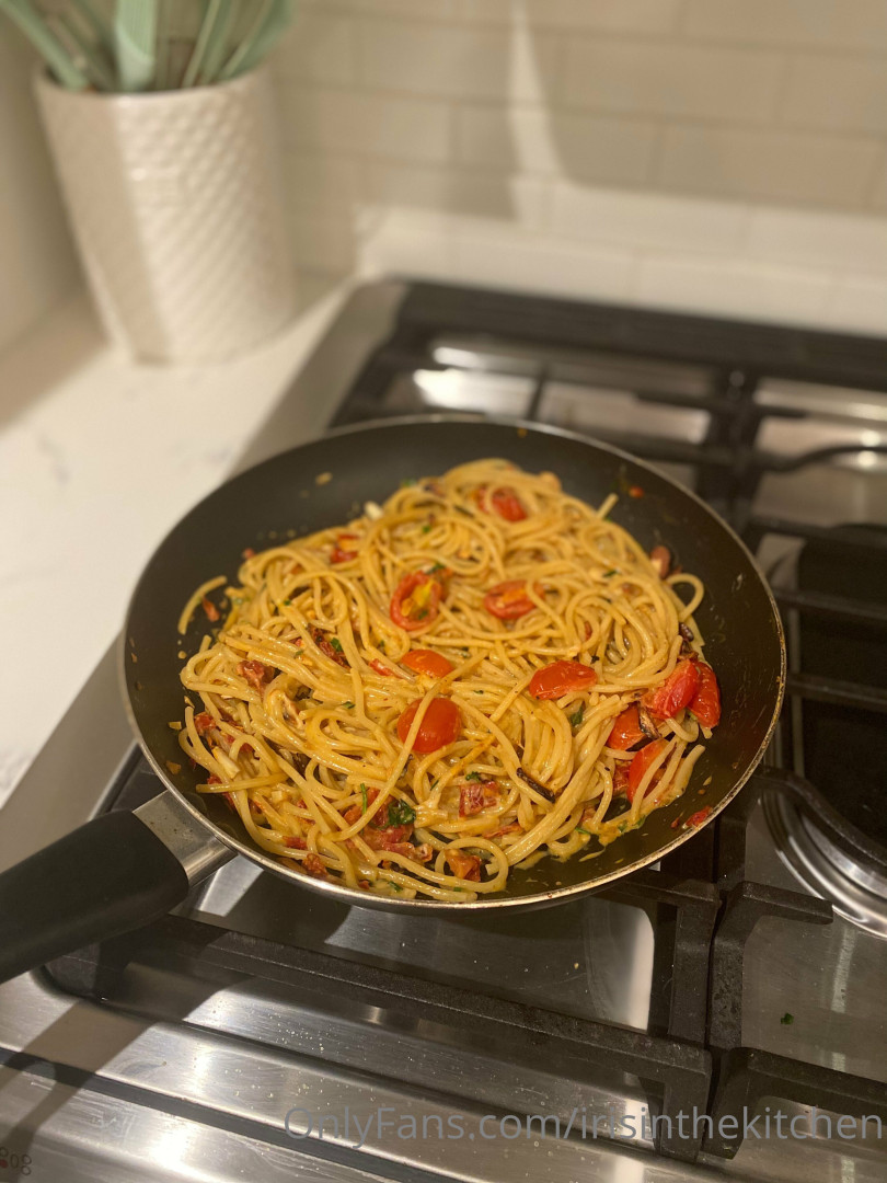 Photo by irisinthekitchen published on October 16,2023 01:12:36 - BestThots