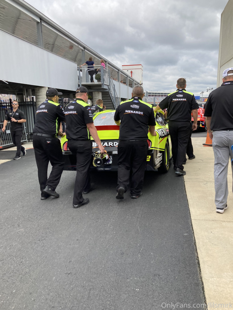 Photo by lilsmirk published on October 16,2023 10:24:54 - BestThots