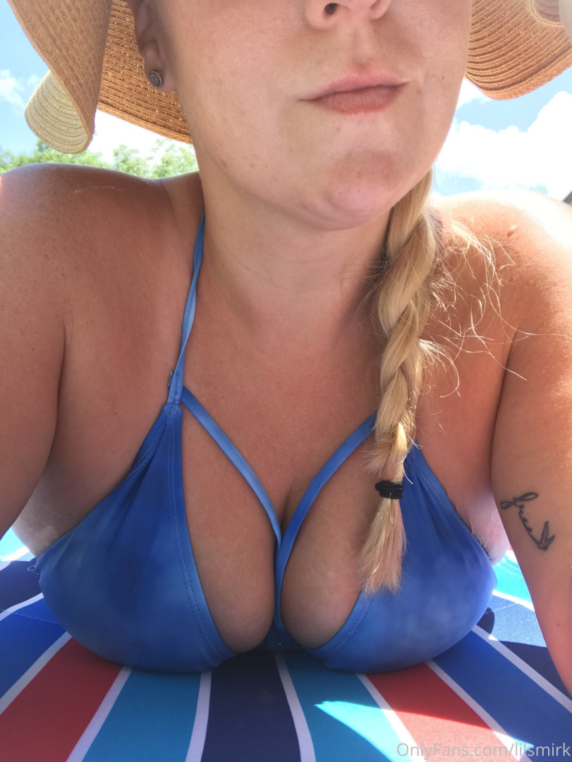 Photo by lilsmirk published on October 16,2023 10:49:53 - BestThots