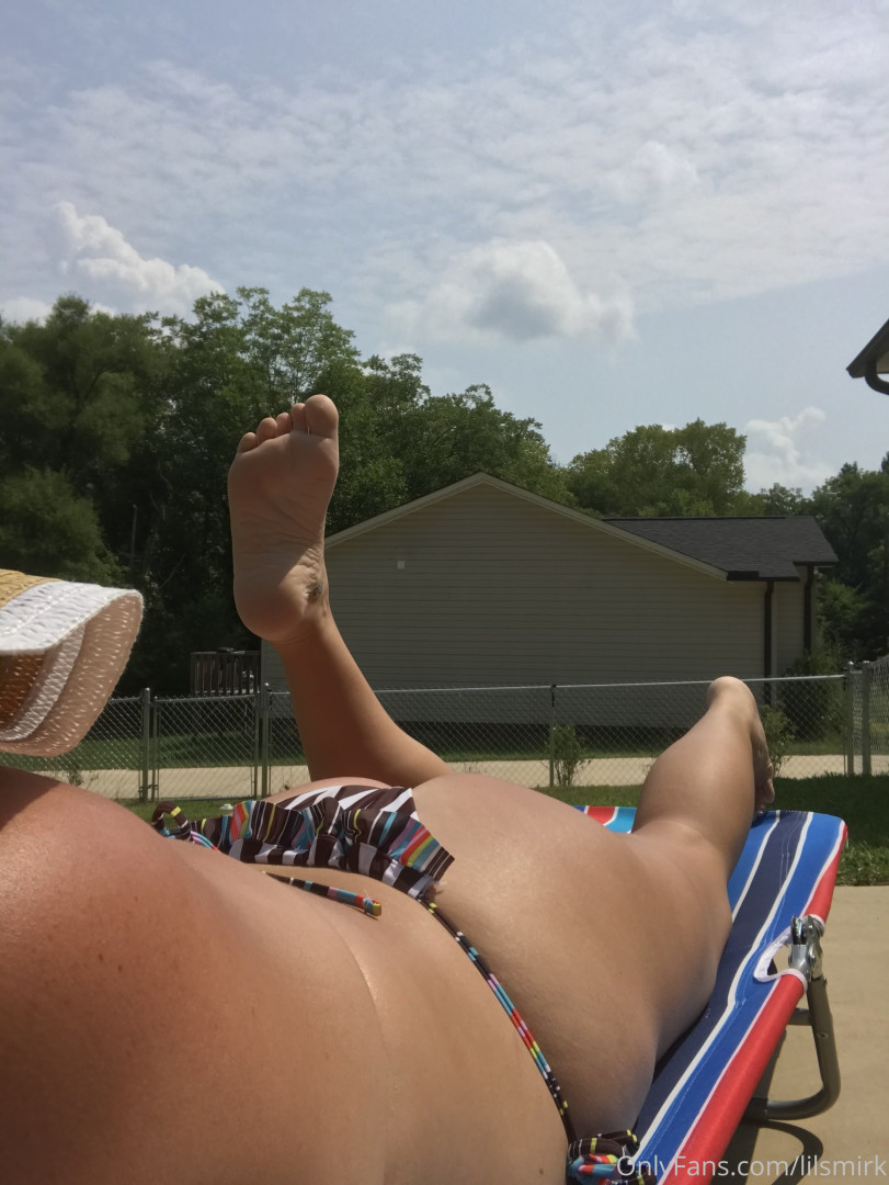 Photo by lilsmirk published on October 16,2023 10:54:14 - BestThots