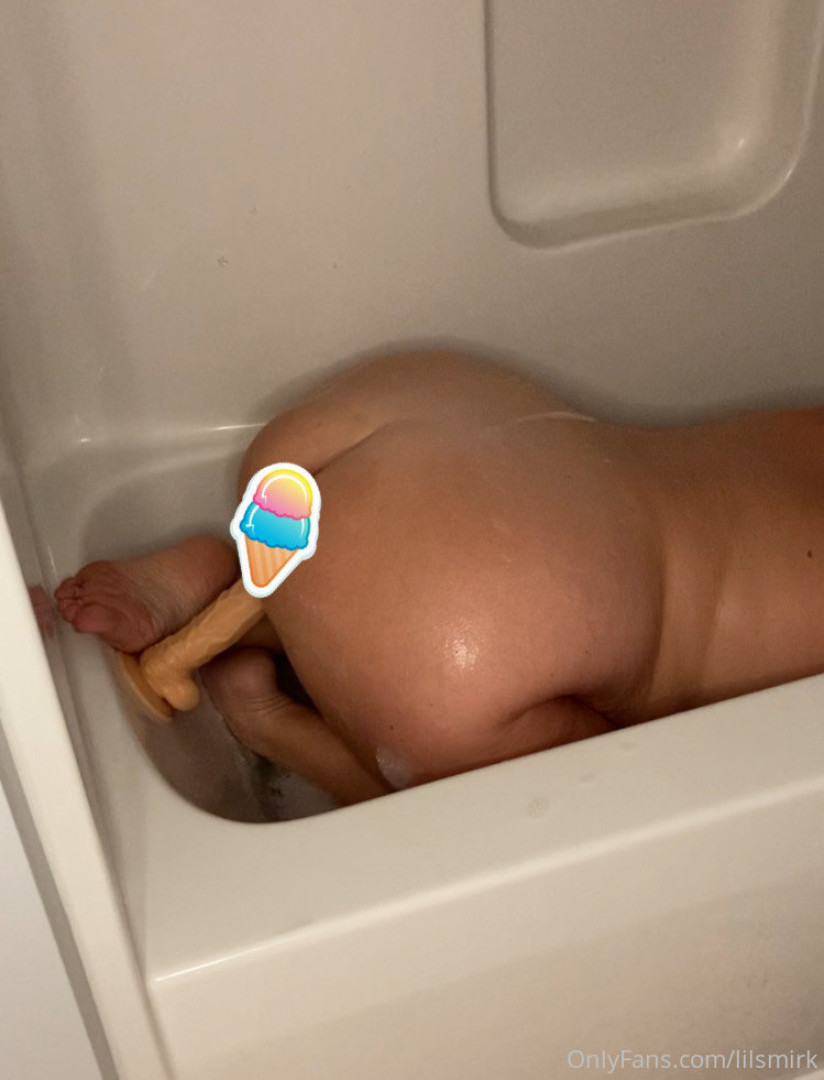 Photo by lilsmirk published on October 16,2023 11:02:22 - BestThots