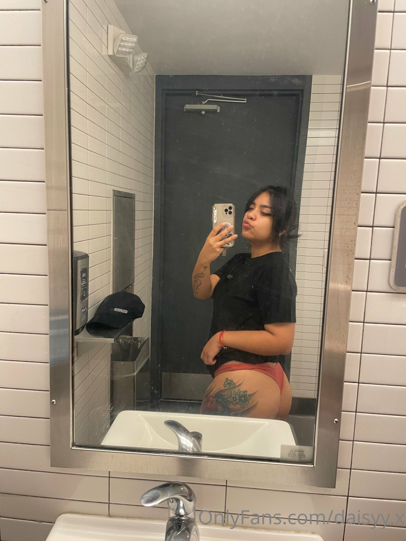 Photo by daisyy.x published on May 28,2023 12:11:48 - BestThots