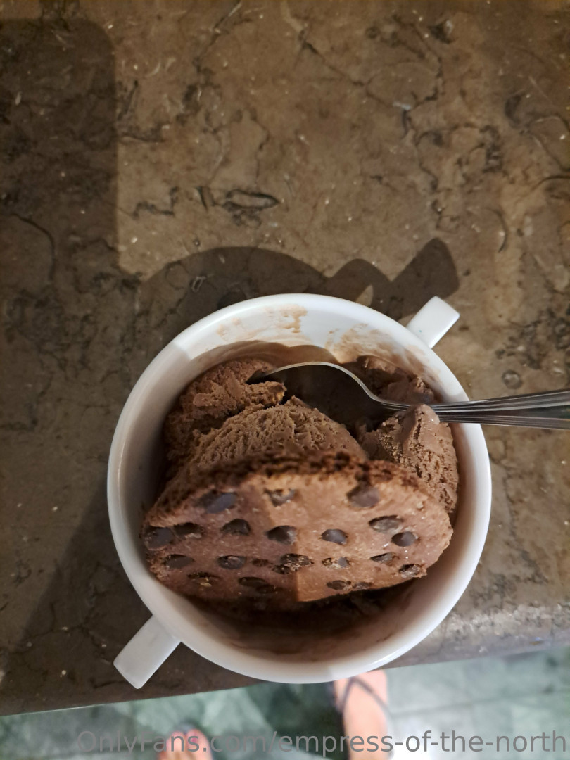 Photo by empress-of-the-north published on May 27,2023 16:47:53 - BestThots