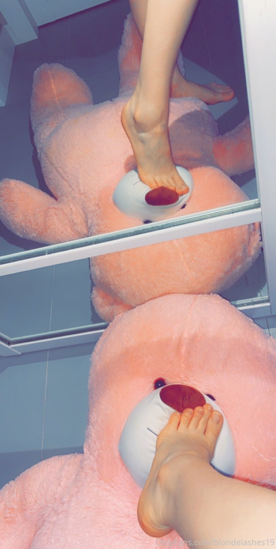 Photo by blondelashes19 published on August 3,2023 08:09:53 - BestThots
