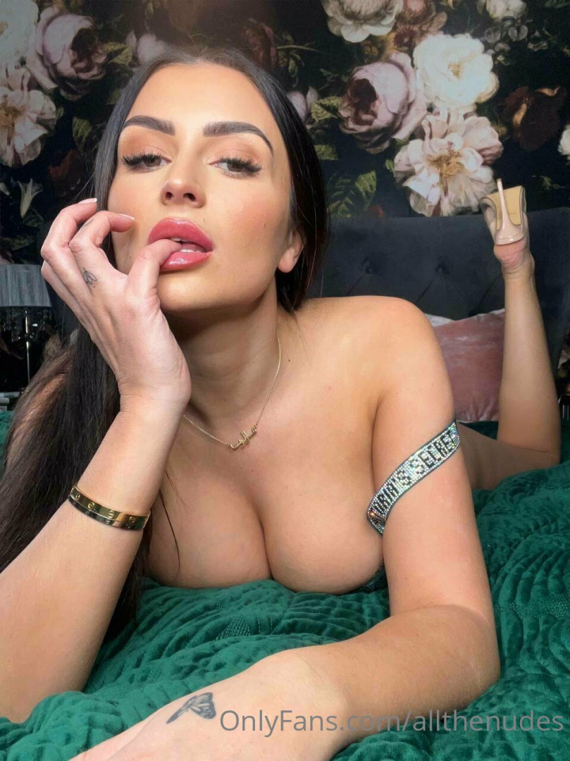 Photo by allthenudes published on July 22,2023 01:42:49 - BestThots