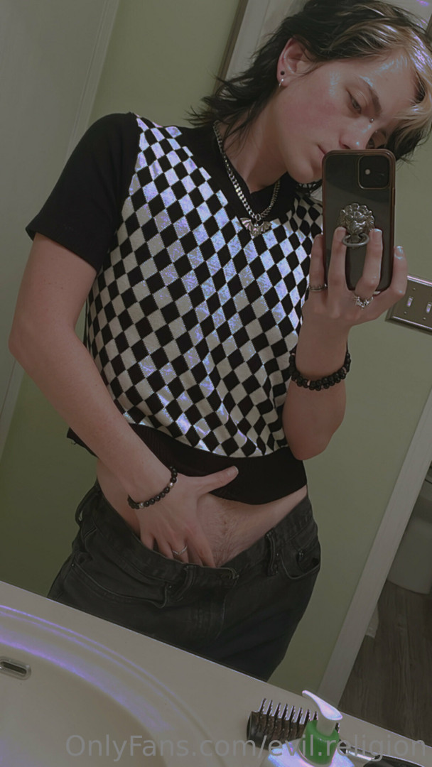 Photo by evil.religion published on October 11,2023 16:34:03 - BestThots