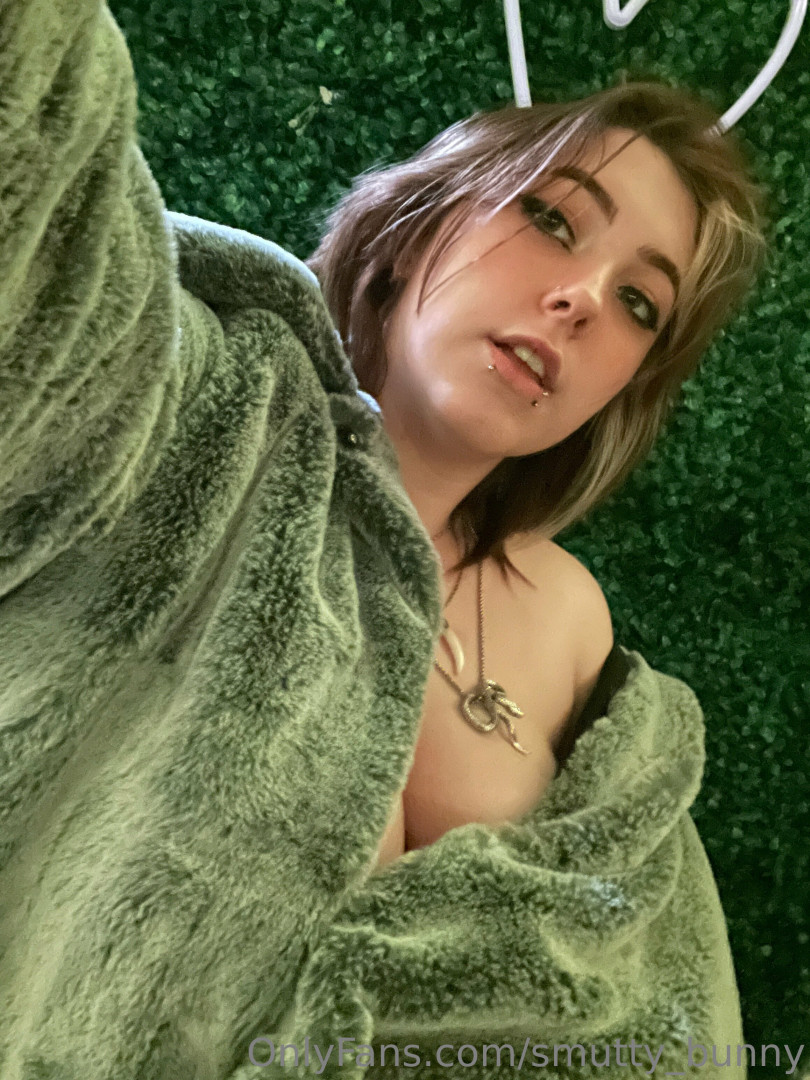 Photo by smutty_bunny published on October 11,2023 01:13:57 - BestThots