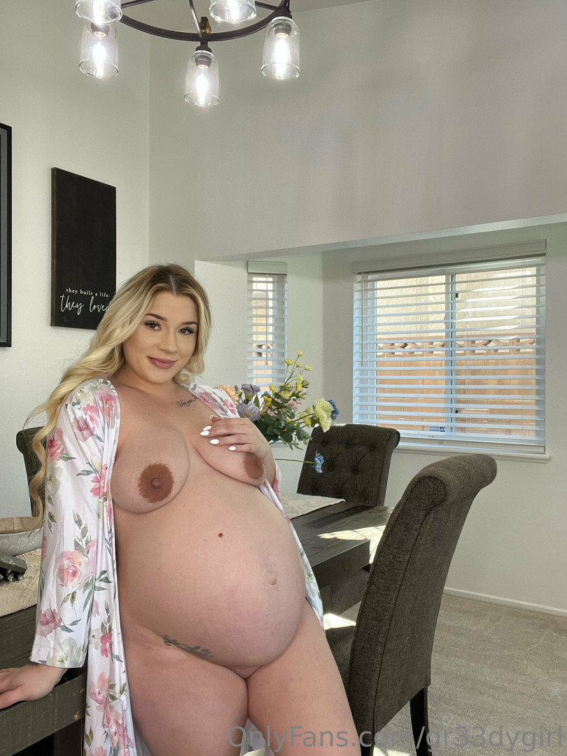 Photo by gr33dygirl published on June 2,2023 11:17:32 - BestThots