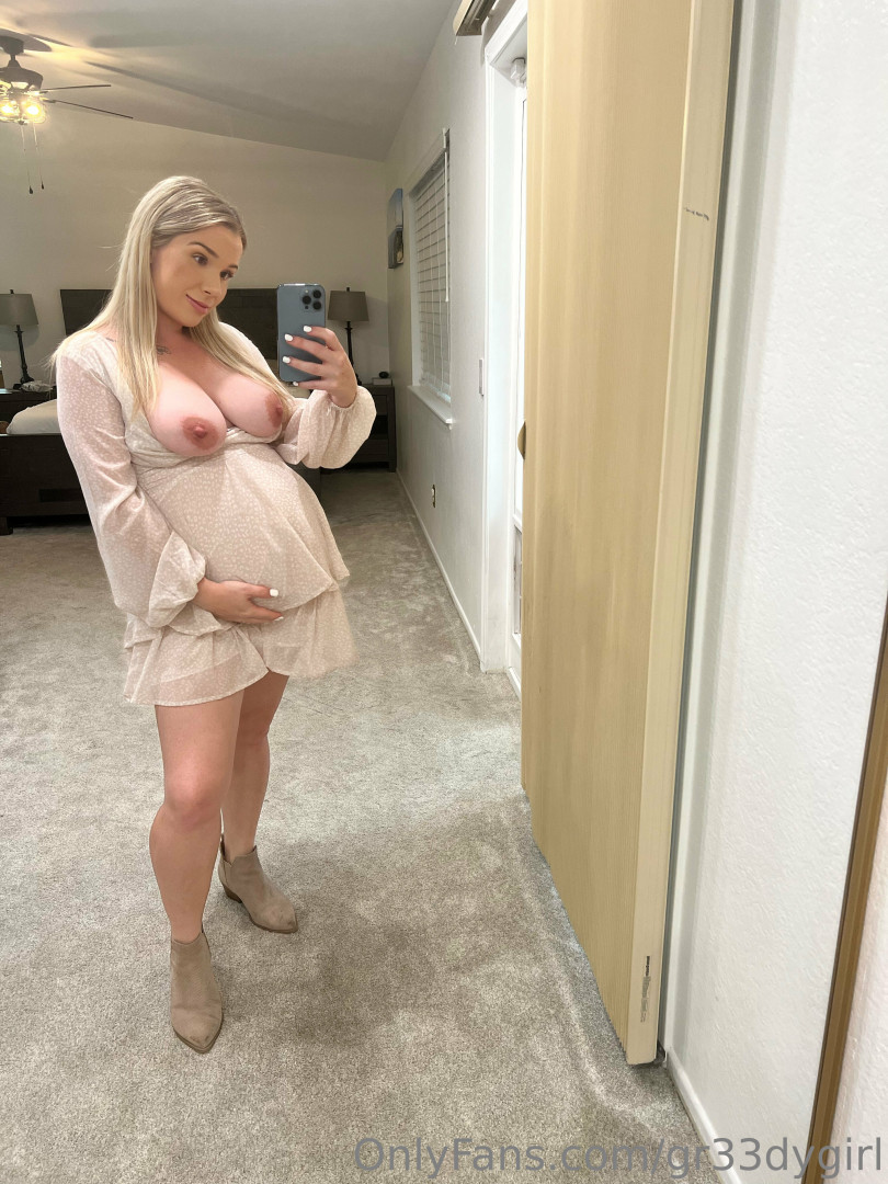 Photo by gr33dygirl published on June 2,2023 11:18:35 - BestThots