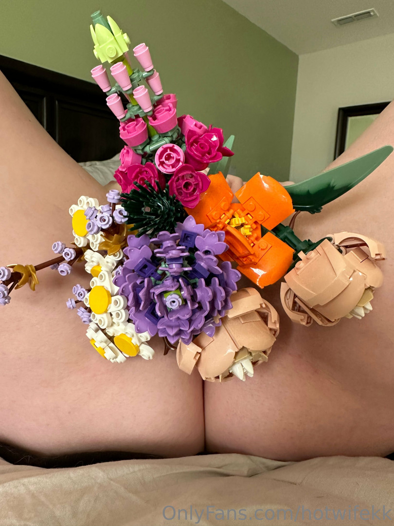 Photo by hotwifekk published on October 17,2023 00:16:53 - BestThots