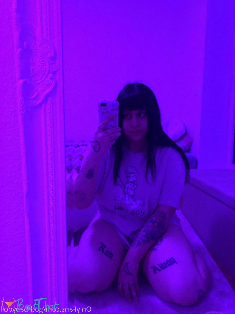 Photo by gothbabydoll published on December 22,2024 22:09:07 - BestThots