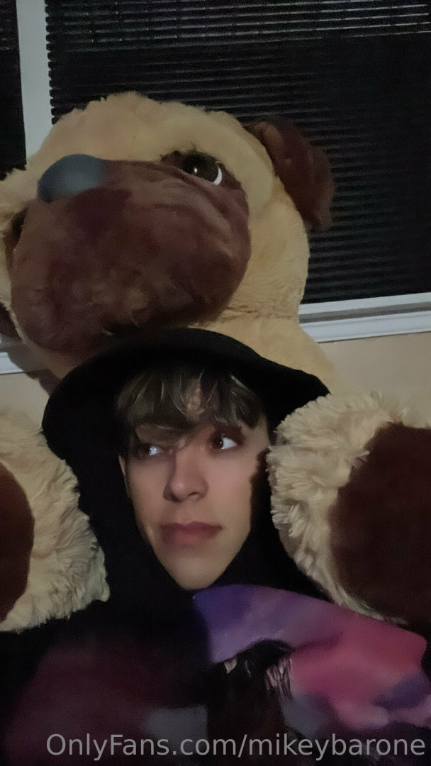 Photo by mikeybarone published on July 28,2023 20:20:12 - BestThots