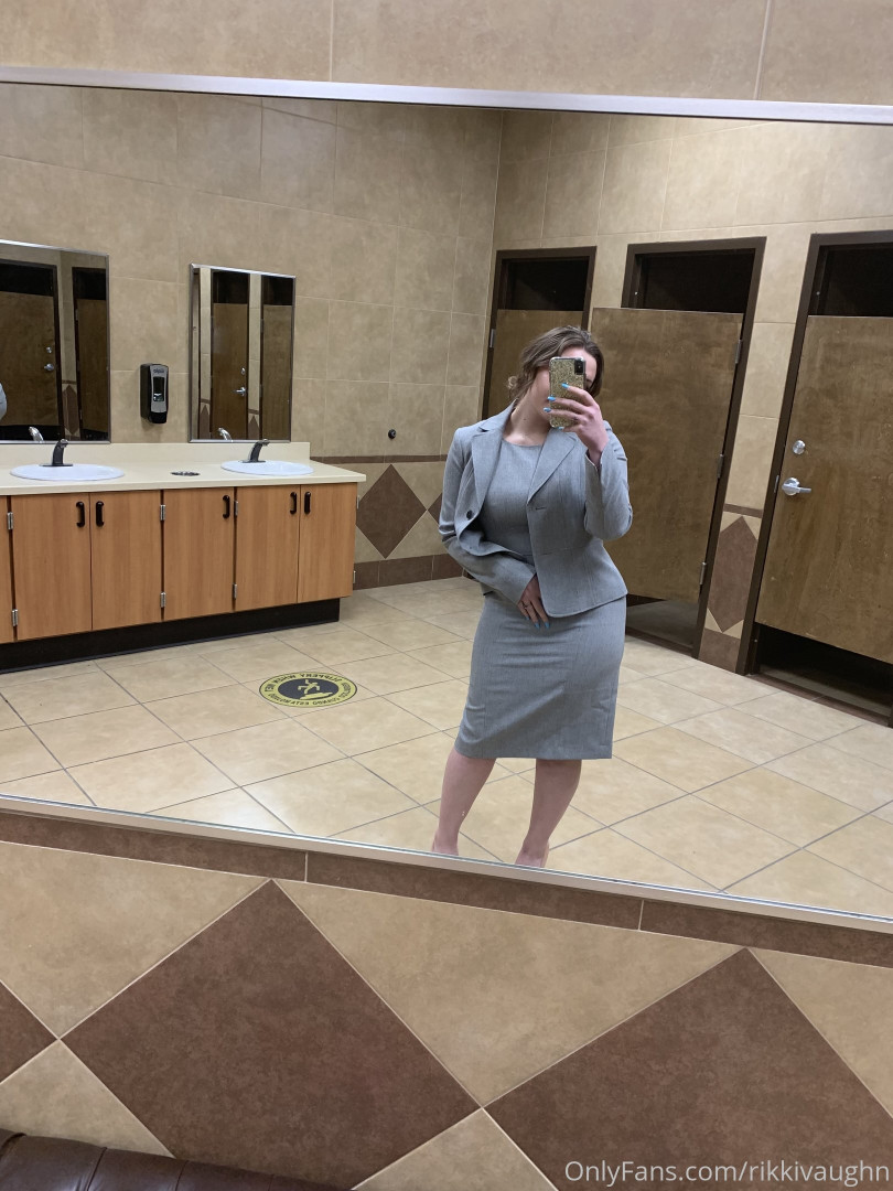 Photo by yourpuppygirl published on October 16,2023 02:53:56 - BestThots