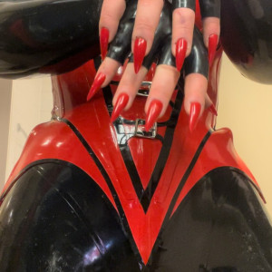 bee_the_rubber_doll #949756