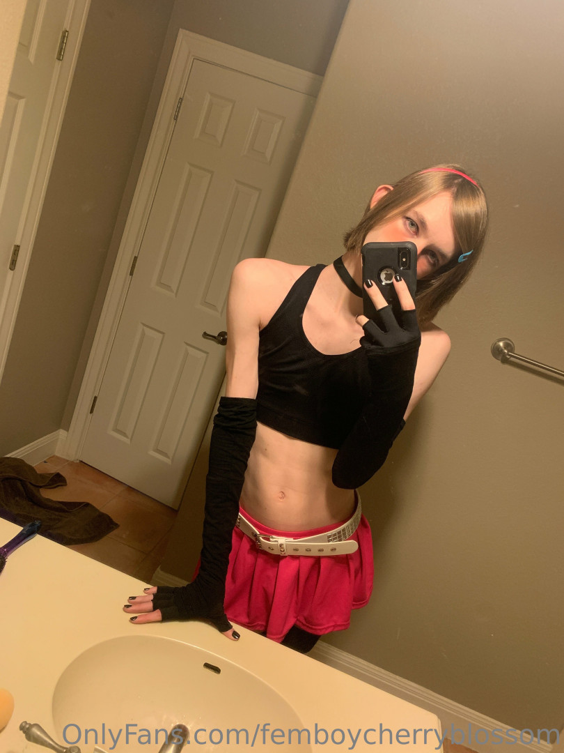 Photo by femboycherryblossom published on July 13,2023 08:21:23 - BestThots