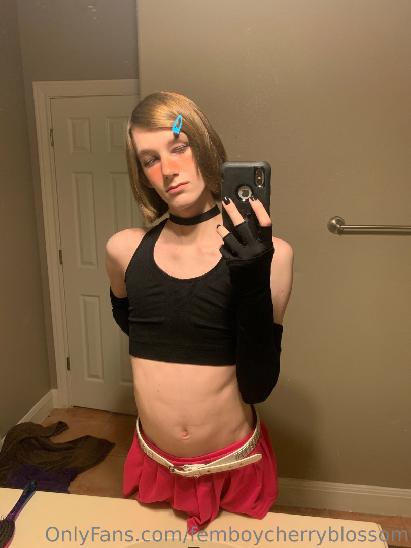 Photo by femboycherryblossom published on July 13,2023 08:21:59 - BestThots