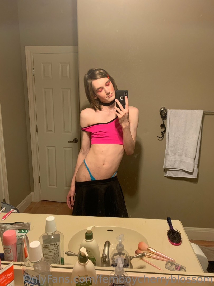 Photo by femboycherryblossom published on July 13,2023 08:22:47 - BestThots
