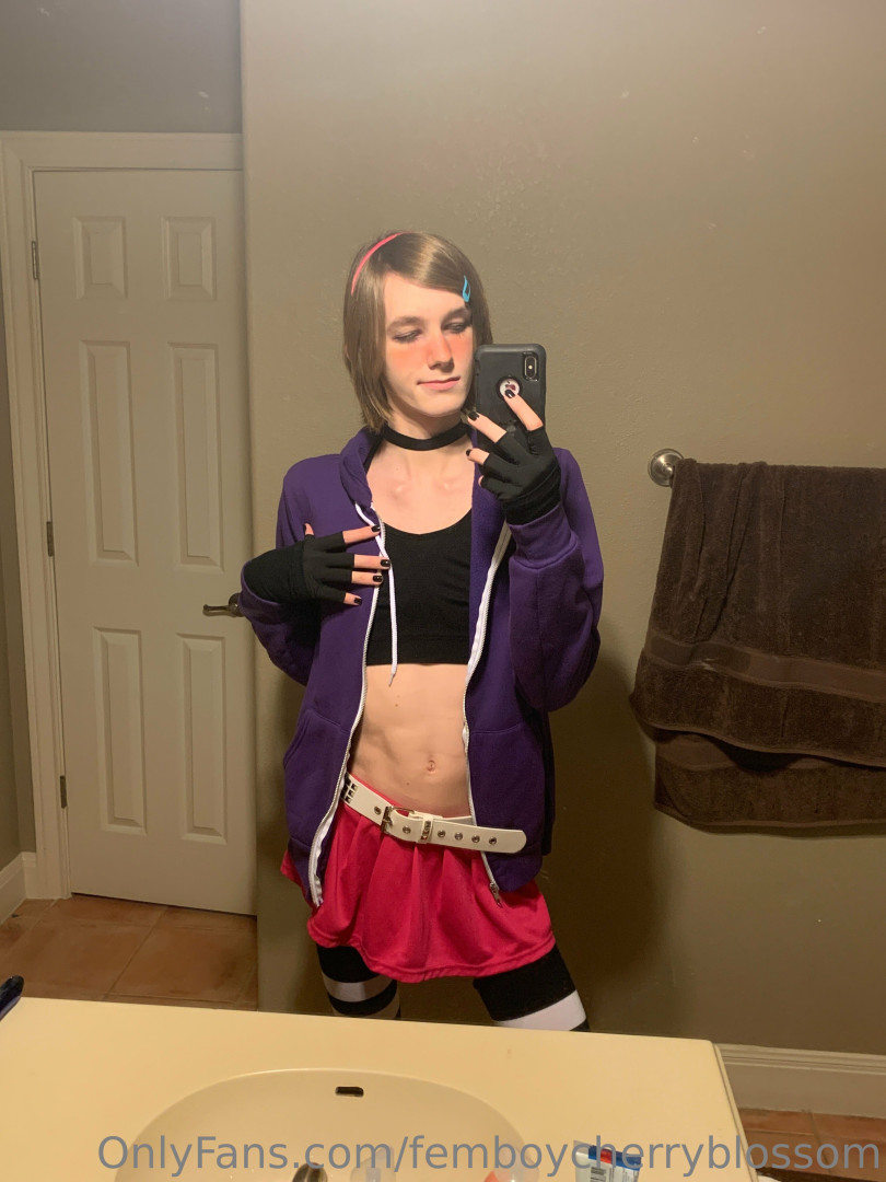 Photo by femboycherryblossom published on January 15,2024 10:30:54 - BestThots