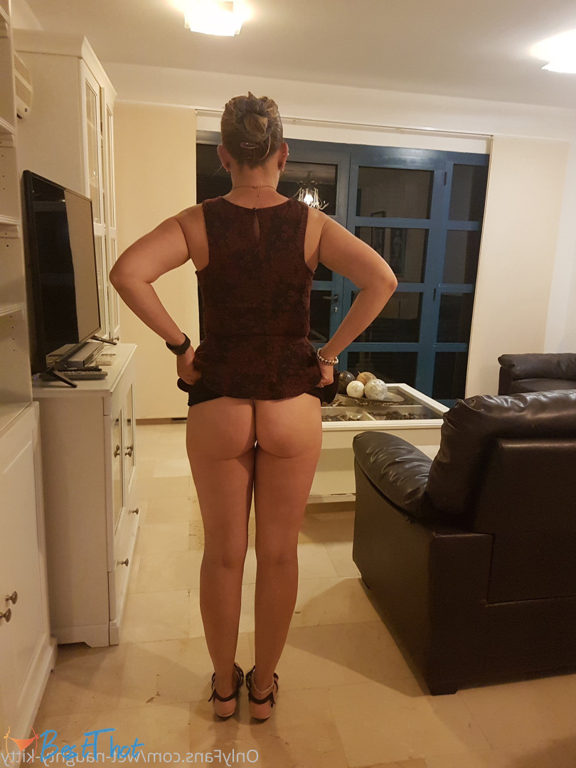 Photo by wet-naughty-kitty published on December 30,2024 19:21:41 - BestThots