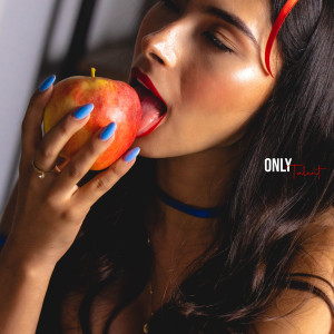 danielaantury #6359846
