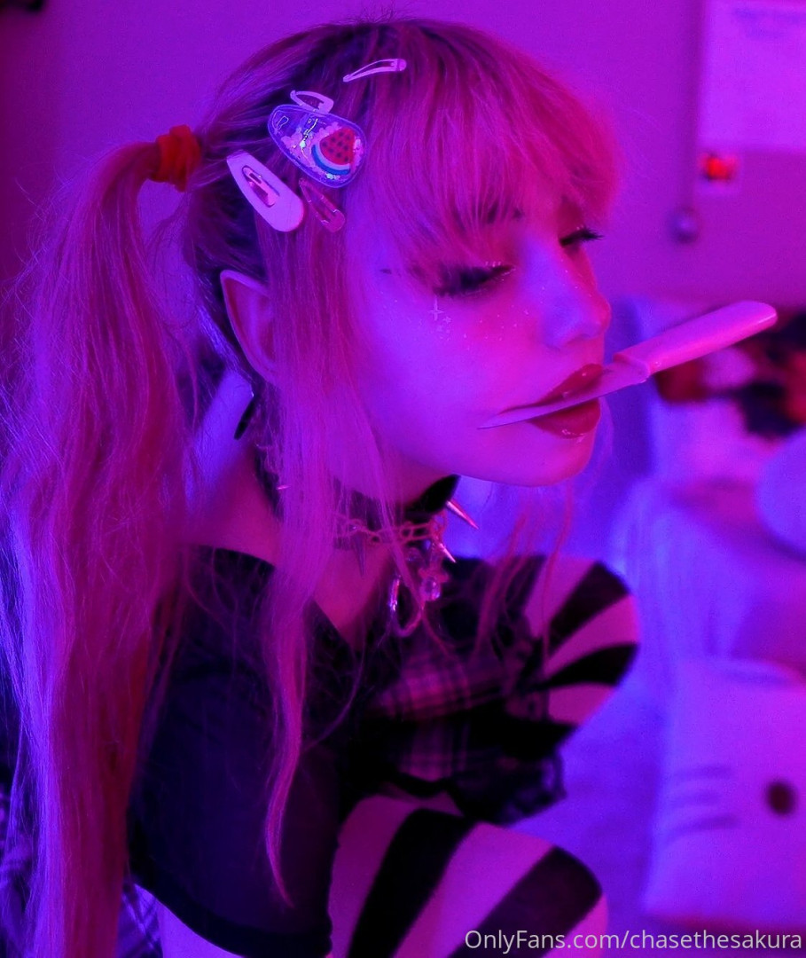 Photo by baoxxxi published on December 9,2023 18:56:15 - BestThots