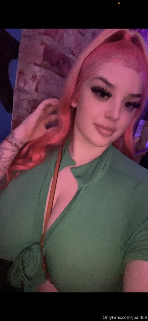 Photo by alexawoods69 published on October 16,2023 19:39:01 - BestThots