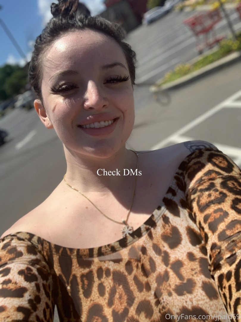 Photo by alexawoods69 published on October 16,2023 19:48:03 - BestThots