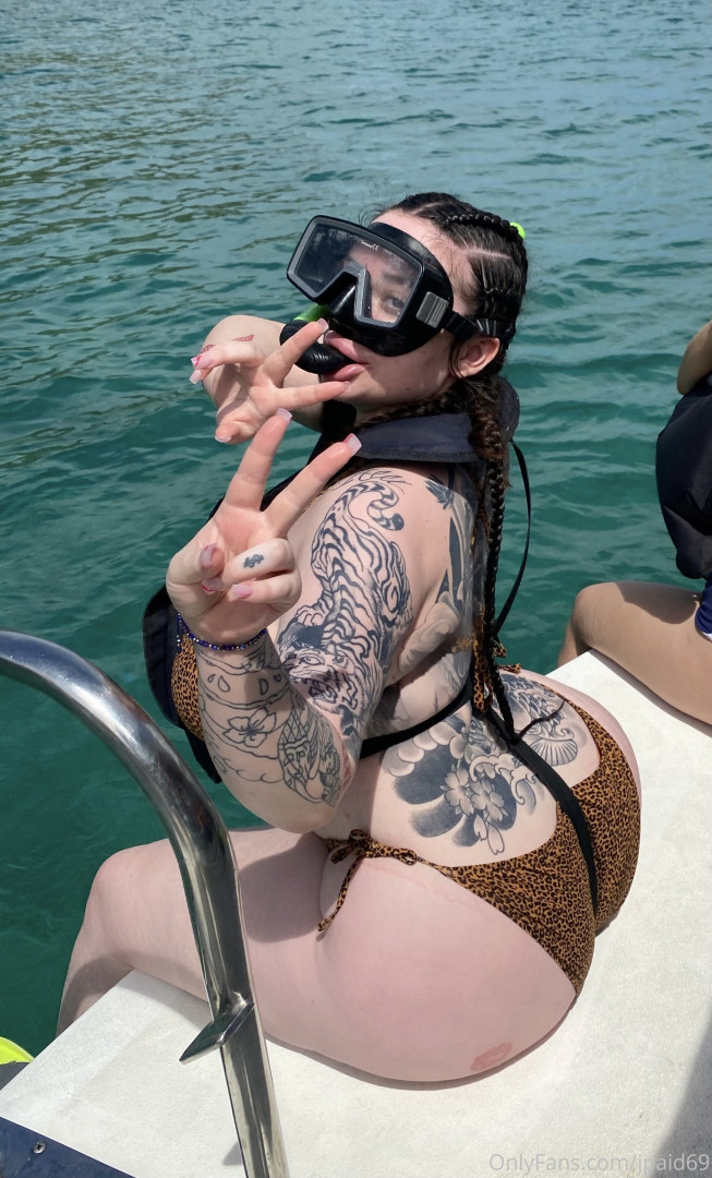 Photo by alexawoods69 published on October 16,2023 20:02:11 - BestThots