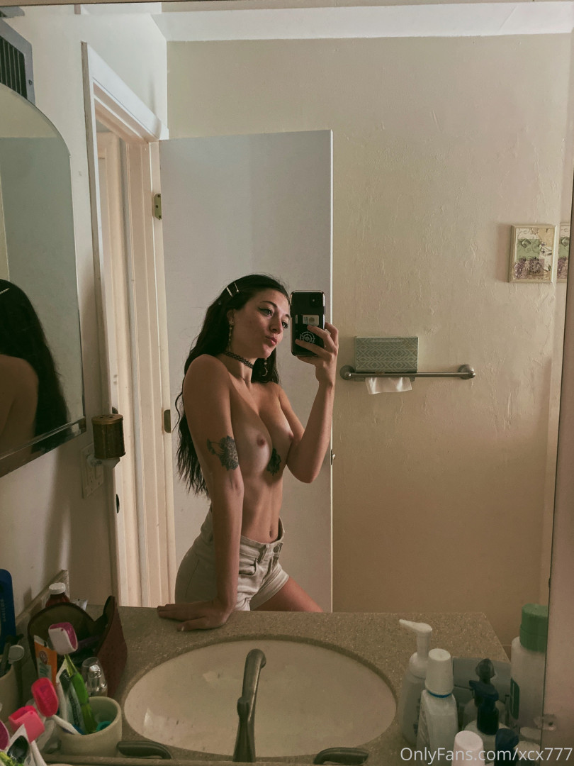 Photo by xcx777 published on May 15,2023 23:24:55 - BestThots