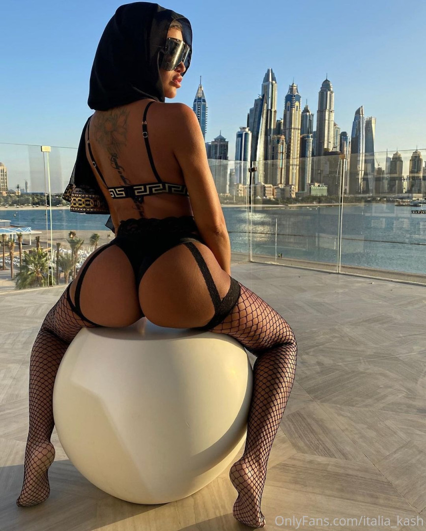 Photo by italia_kash published on October 17,2023 06:31:49 - BestThots