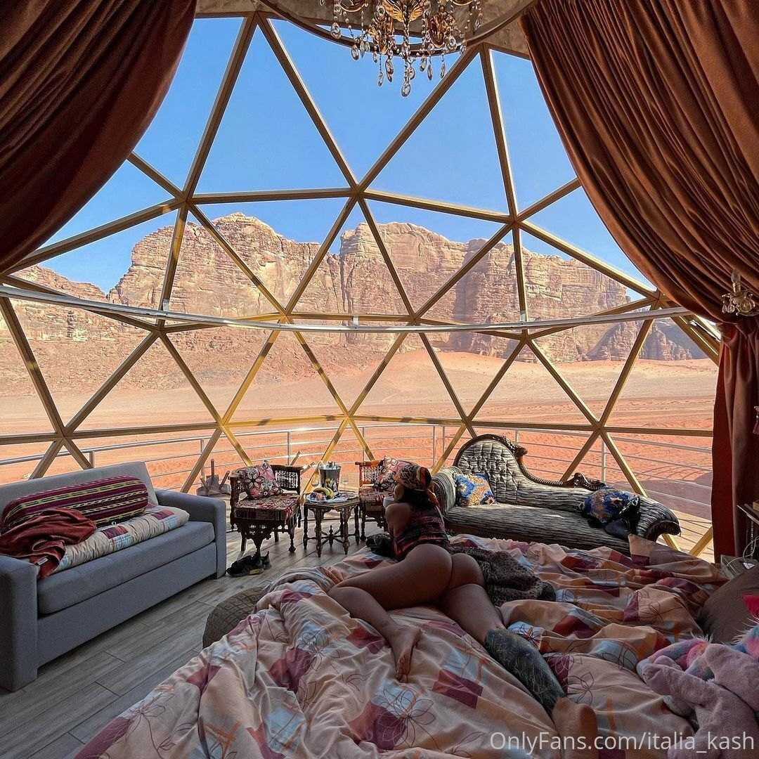 Photo by italia_kash published on October 17,2023 06:37:31 - BestThots