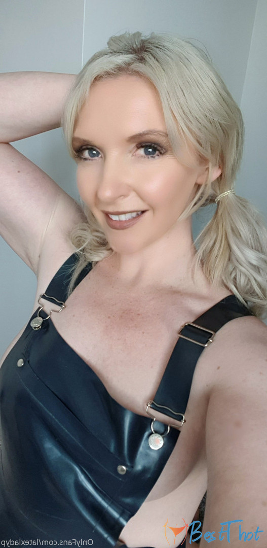 Photo by latexladyp published on December 16,2024 17:04:45 - BestThots