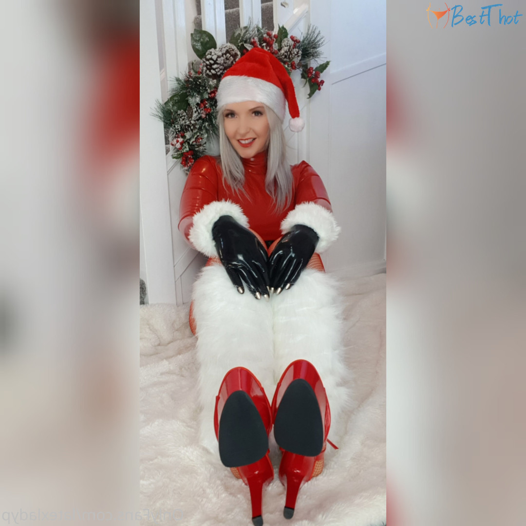 Photo by latexladyp published on December 16,2024 17:05:26 - BestThots