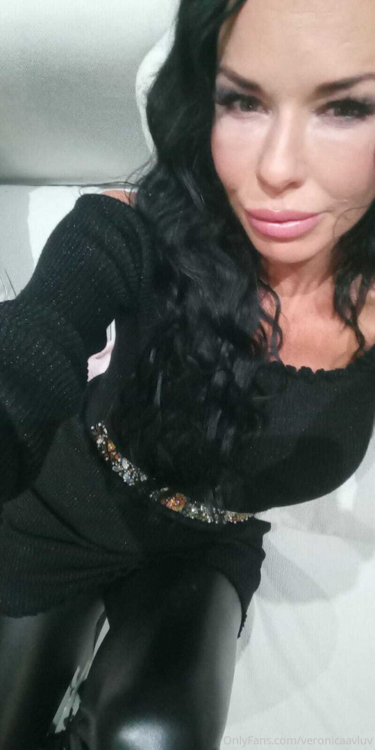 Photo by veronicaavluv published on July 1,2023 07:50:49 - BestThots
