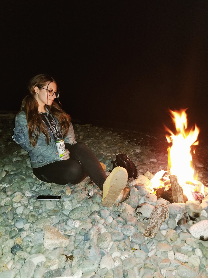 Photo by bbjademoon published on October 16,2023 05:09:11 - BestThots