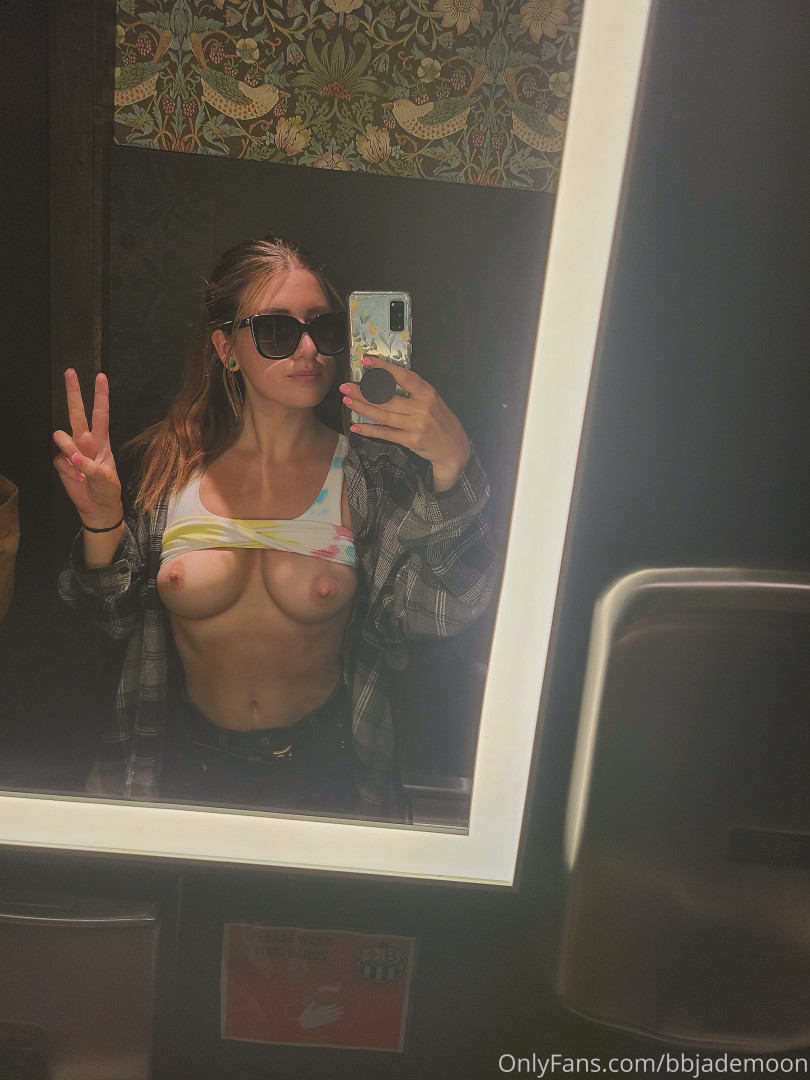 Photo by bbjademoon published on October 16,2023 05:50:25 - BestThots