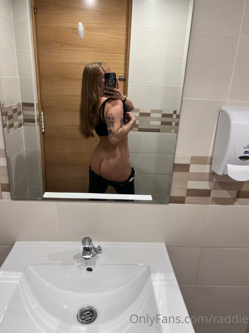Photo by raddie published on July 25,2023 06:10:59 - BestThots