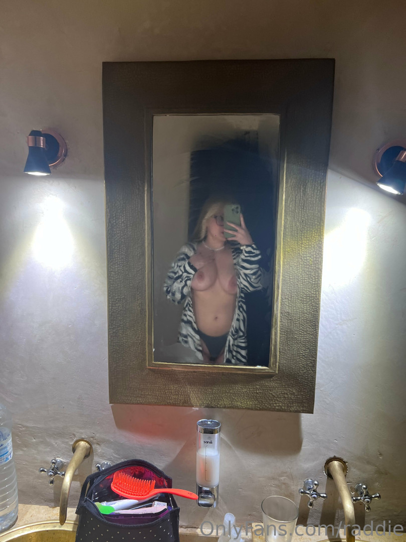 Photo by raddie published on July 25,2023 06:11:36 - BestThots